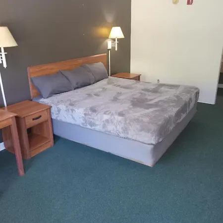 2 Double Beds Hotel Studio 212